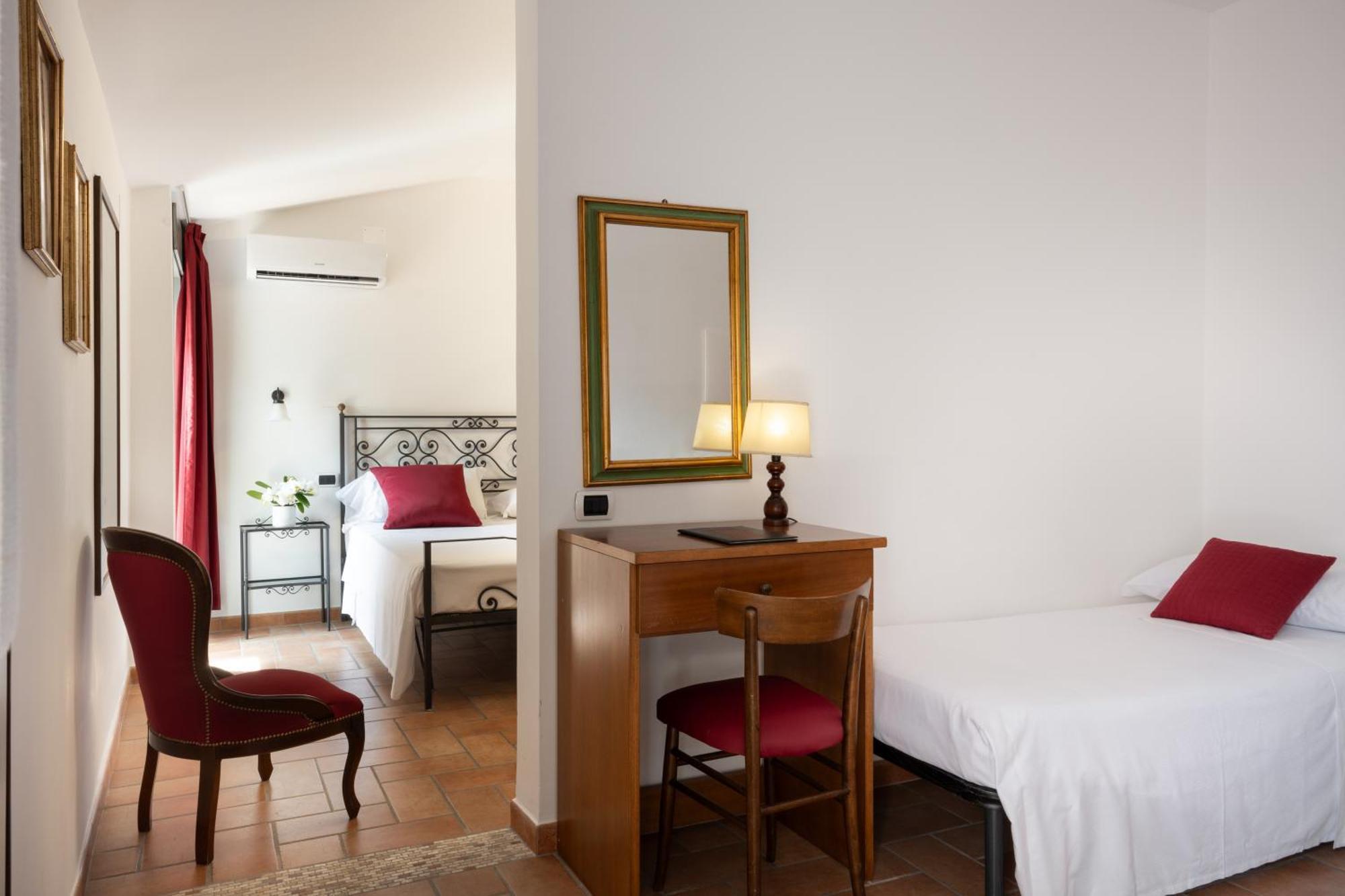 Hotel San Marco Gubbio Bagian luar foto