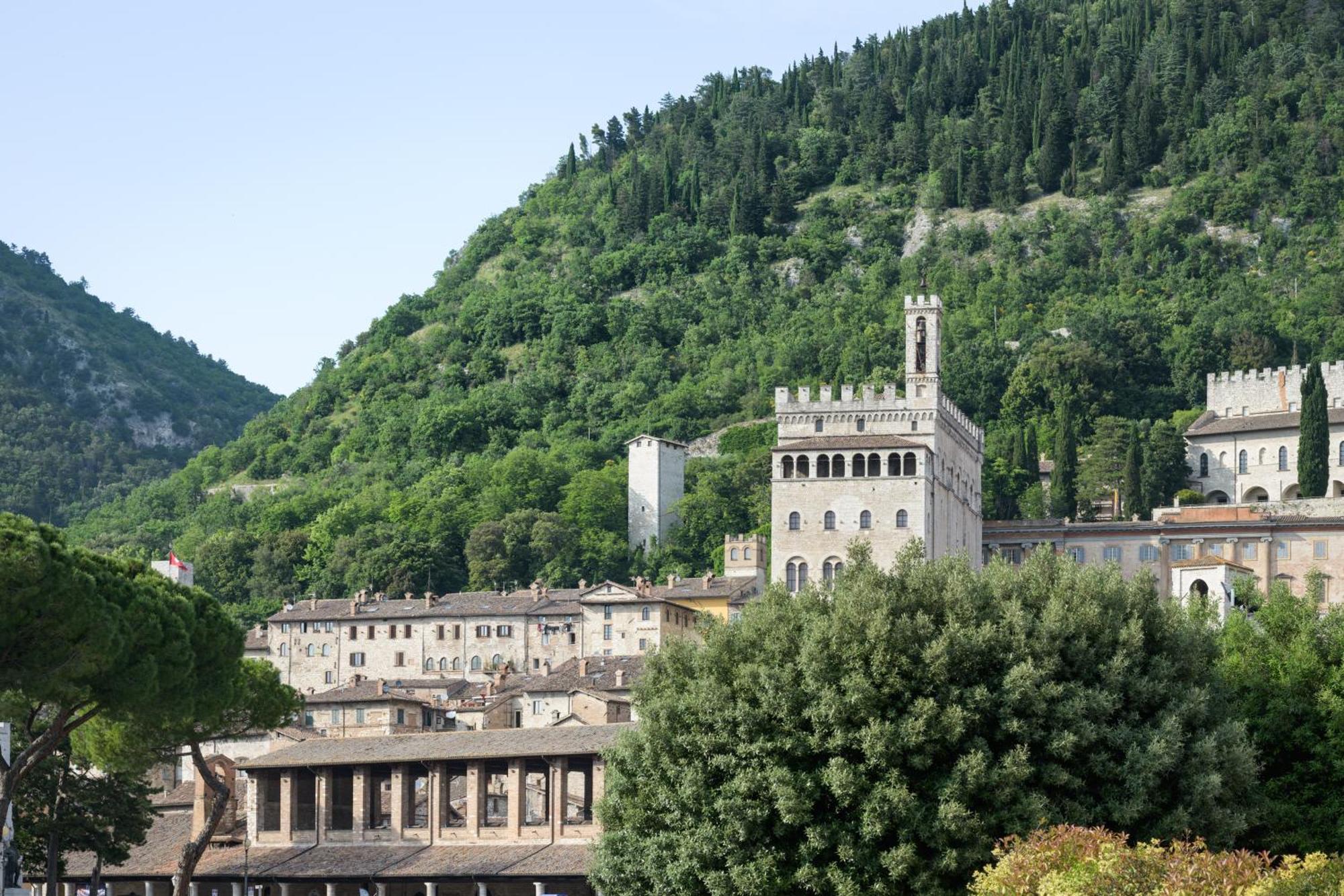 Hotel San Marco Gubbio Bagian luar foto